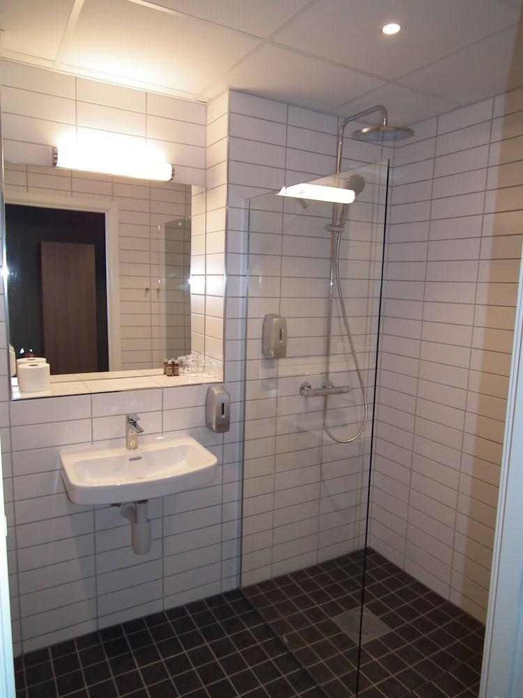 Hardangerfjord 4*